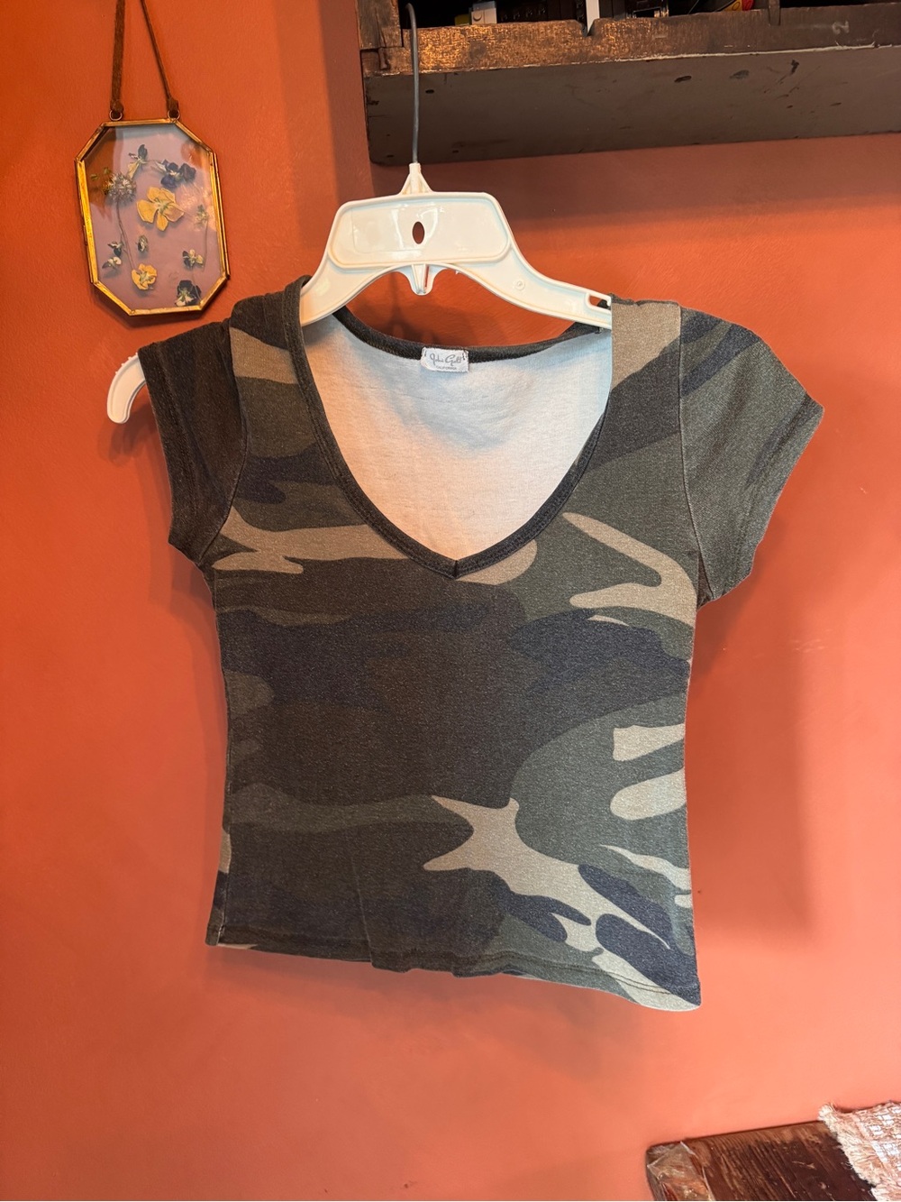 Brandy Melville Olive & Dark Green Camo V-Neck Short Sleeve Tee